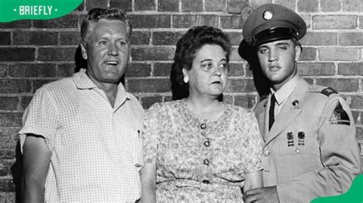 How Did Elvis Mom Die {August 2022} Heartbreaking Story!