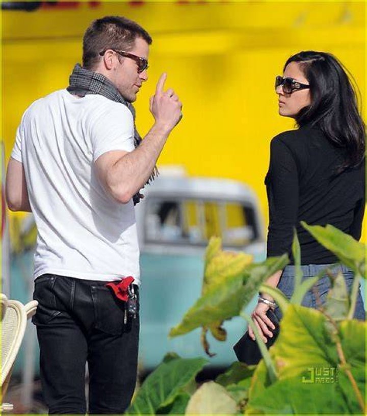 Uncover The Secrets: Olivia Munn And Chris Pine's Untold Story